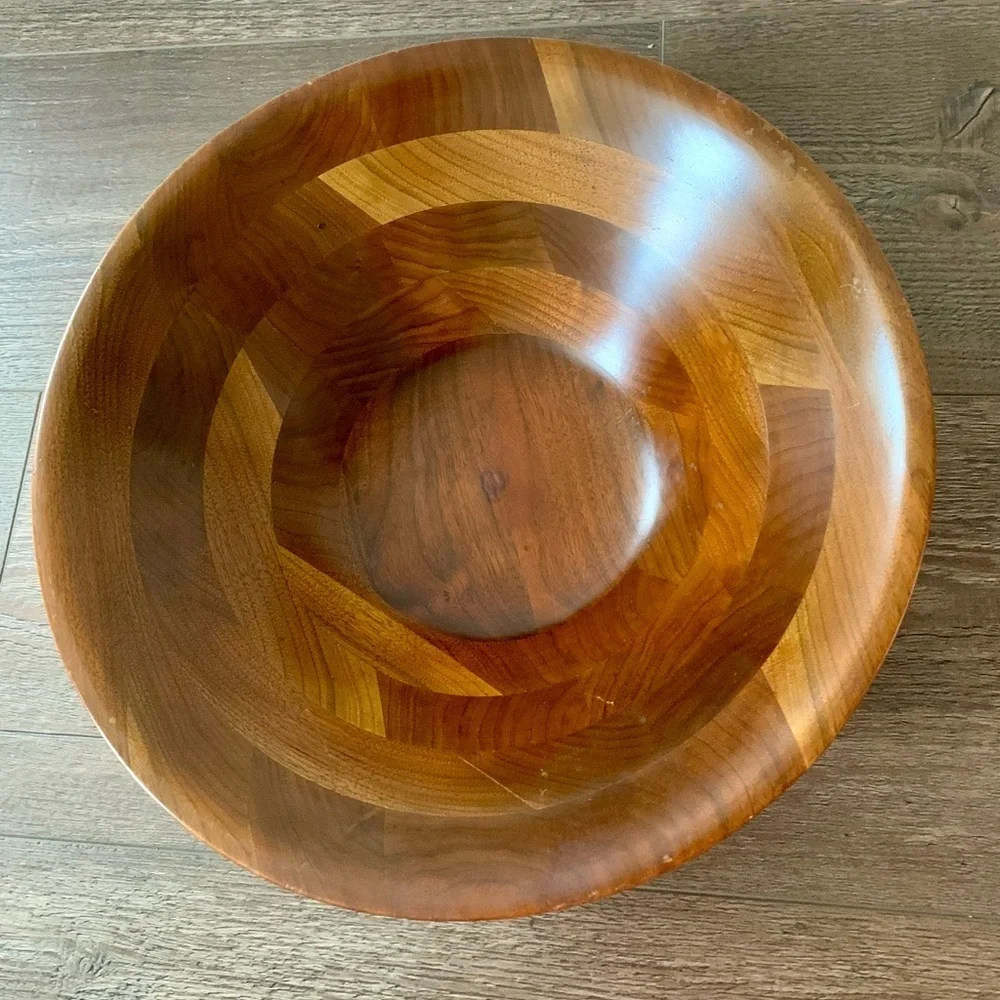 Vintage Mid. Century Walnut Salat Bowl 14”